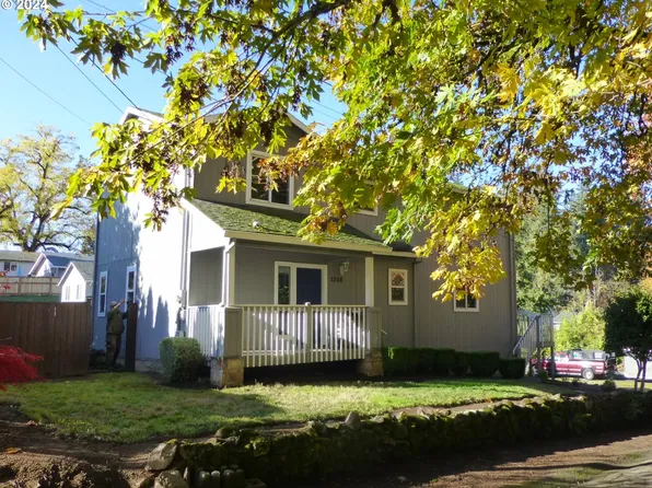 1308 18th St, Oregon City, OR 97045