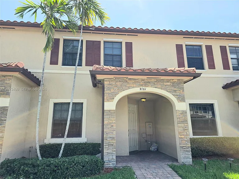 9261 W 33rd Way — Photo 3