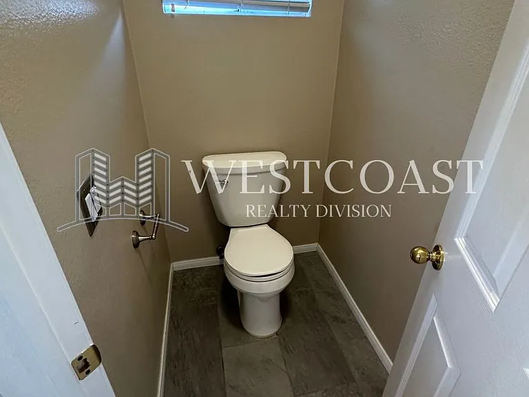 26719 Evergreen Ave — Photo 9