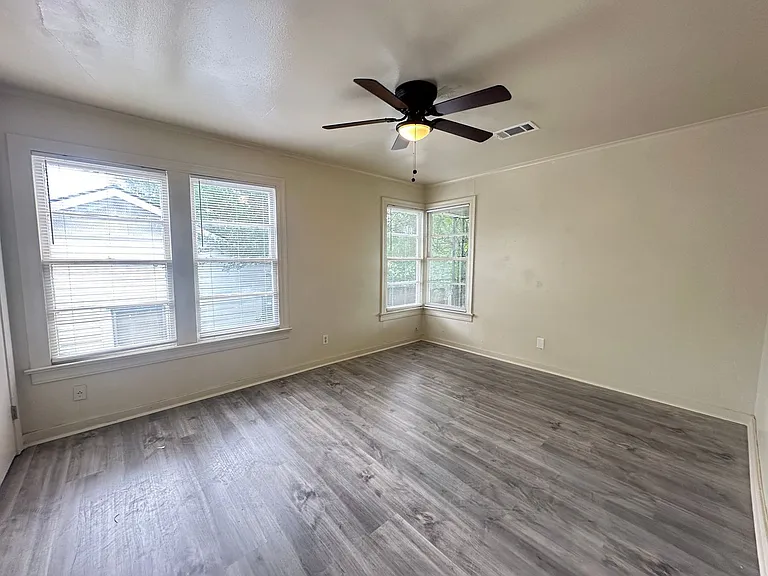 140 E Wilkinson St #142 — Photo 14