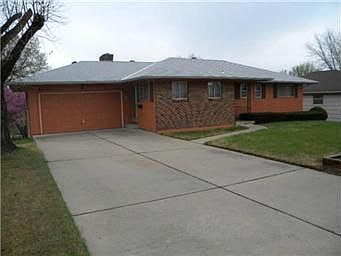 3rd image of 1515 N 64th Dr