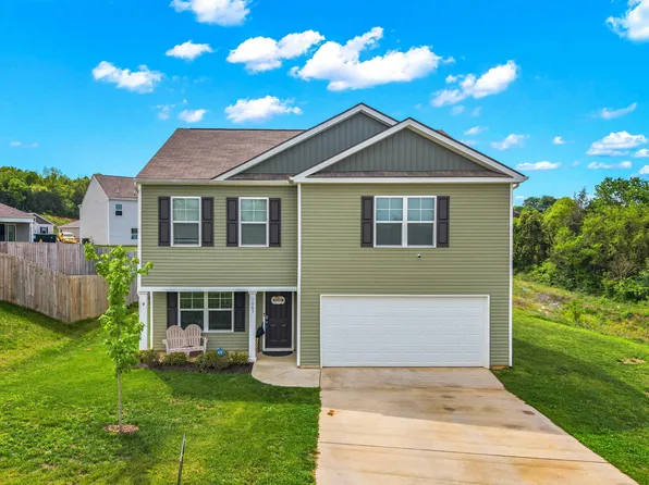 1065 Greenway Dr, Morristown, TN 37813