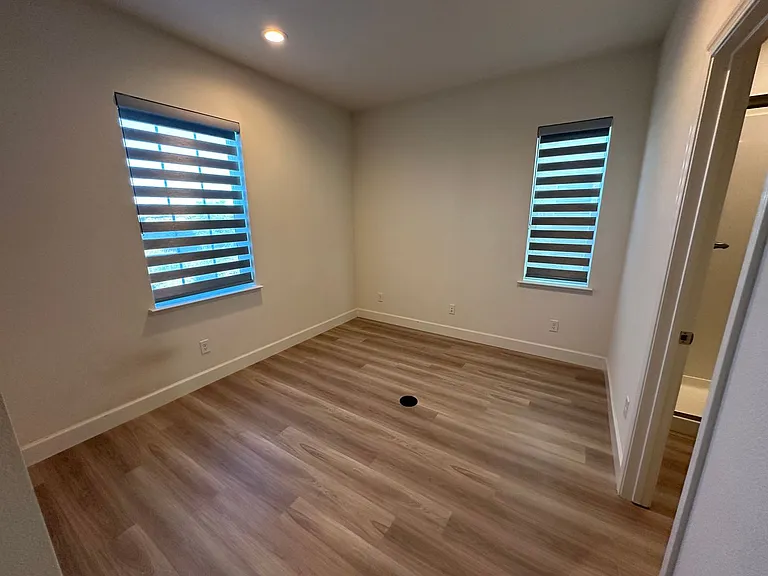 3010 Granger St — Photo 7