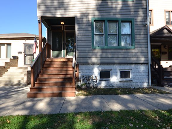 2nd image of 630 W 49th St Unit 1