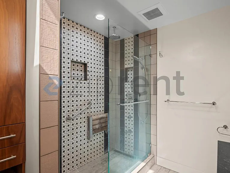 1701 Whitham Ave — Photo 21