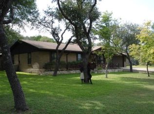 949 Ranchero Rd S, Kerrville, TX 78028