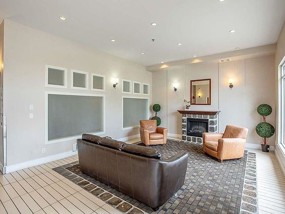 5th image of 15380 102a Ave #221