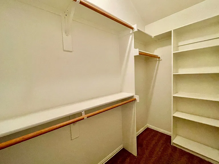 3115 N Hickory St — Photo 17