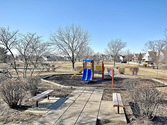 Neighborhood Amenities
