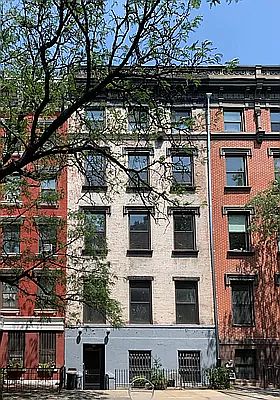 5th image of 313 E 10th St APT 5