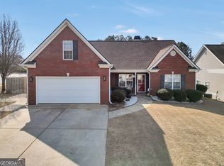 1501 Queen Elizabeth Dr, Locust Grove, GA 30248