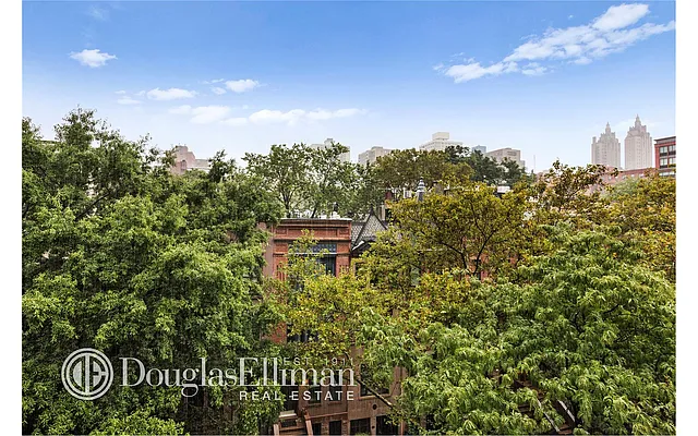 Sold by Douglas Elliman | media 25