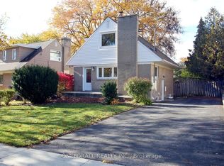10 Esmond Cres, Toronto, ON M9W3P8