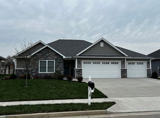 1151 Parklawn Ct, Troy, OH