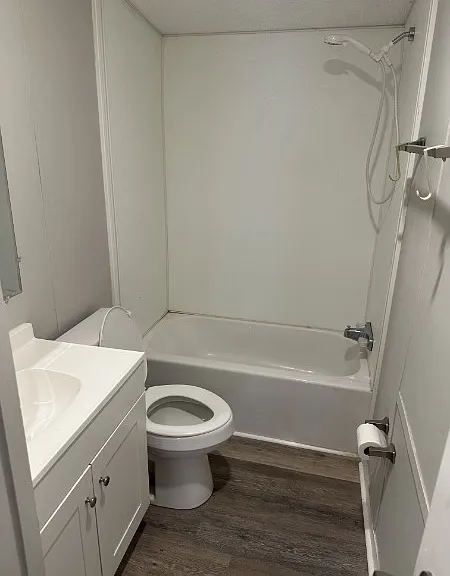 1221 N Valrico Rd — Photo 16