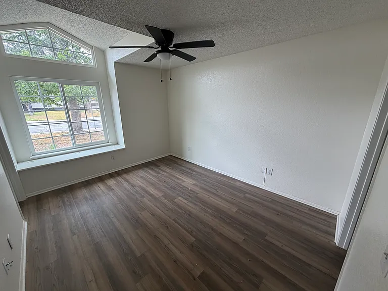 11981 Kenwood Dr — Photo 15