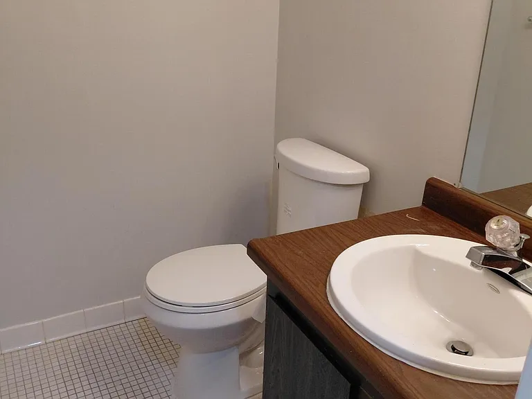 7513 Woodview St — Photo 10