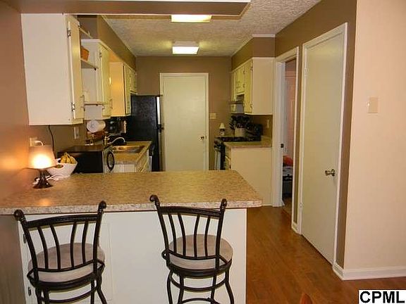 5th image of 401 Alison Ave