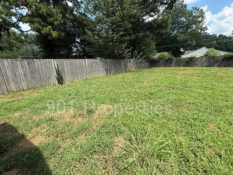 1096 McEvers Rd — Photo 16