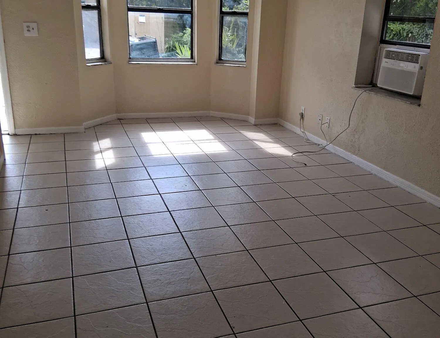 2 bed, 2.0 bath, 1096 sqft, $1,200 — Photo 4