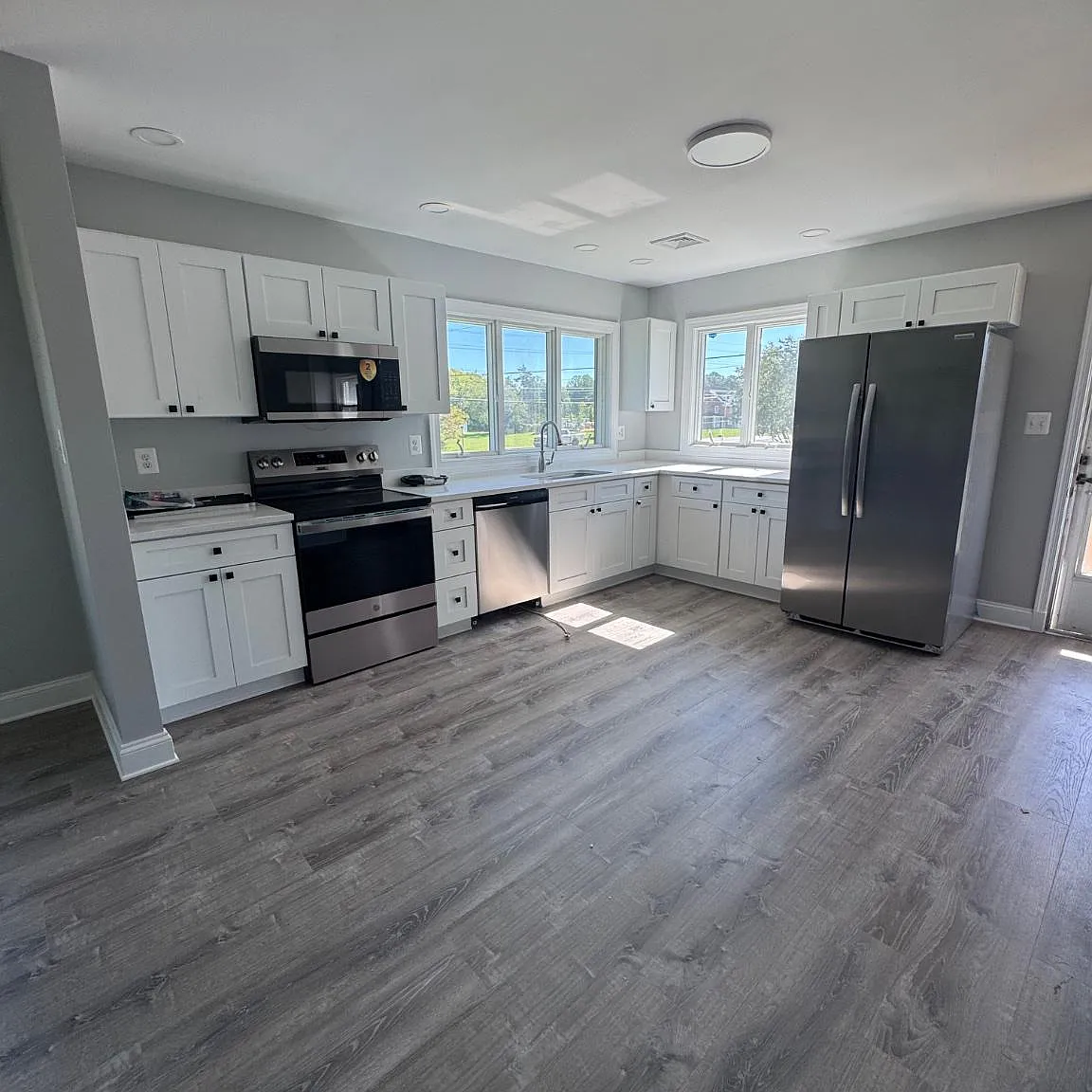 3 bed, 3.0 bath, 2083 sqft, $2,750 — Photo 4