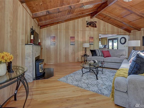 3rd image of 3069 Chico Way NW