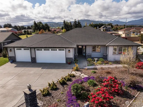 20 Royal Loop, Sequim, WA 98382