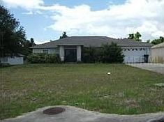 1st image of 236 Country Lakes Cir