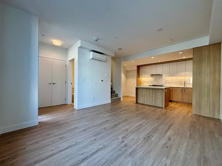 6085 Irmin St — Photo 12