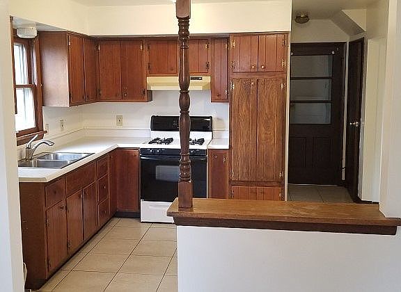 2nd image of 3939 Nottingham Ave