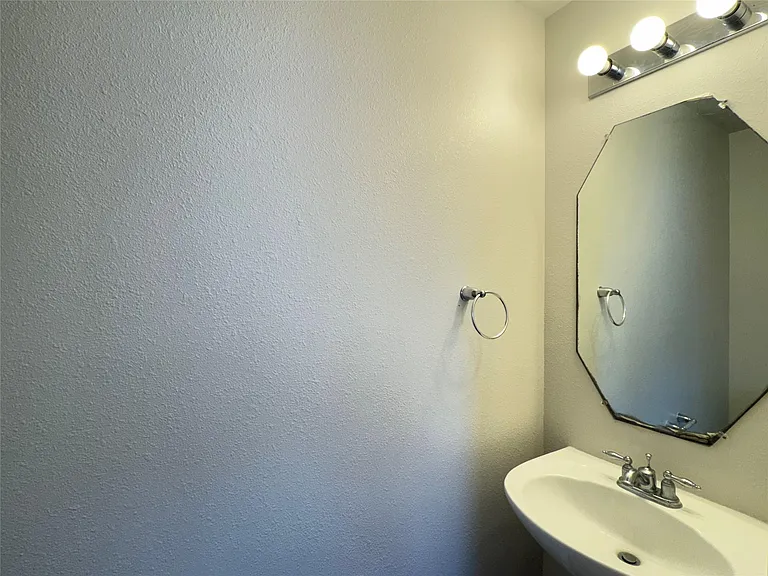 11531 Jacinth Ct — Photo 4