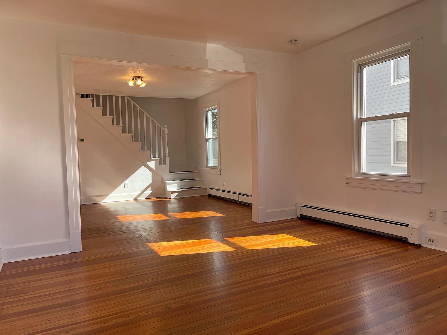 3 bed, 1600 sqft, $3,150 — Photo 4