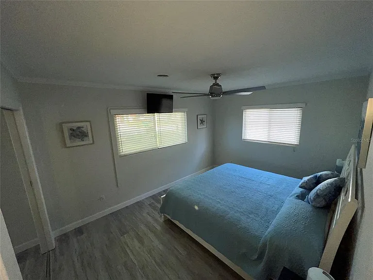 2227 Rose Ln — Photo 6
