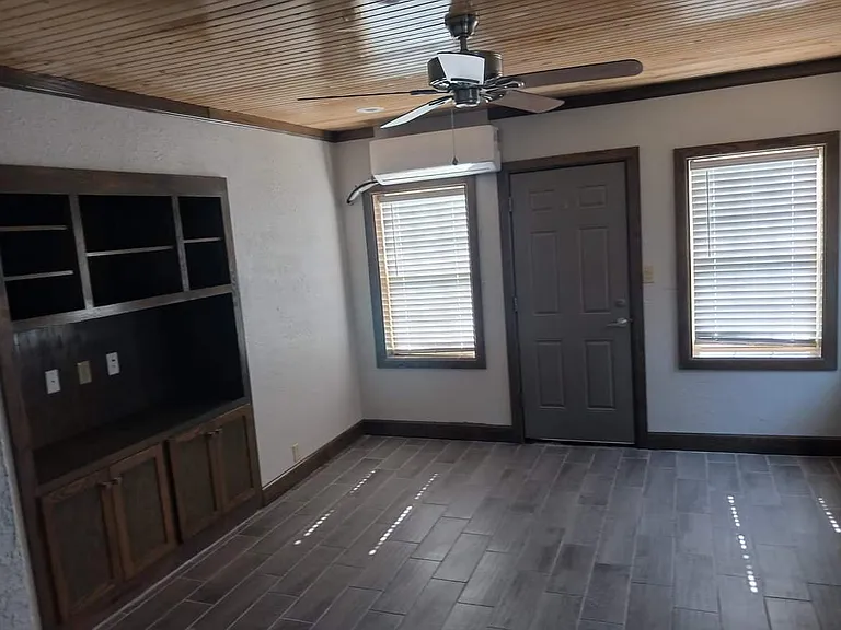 209 N High St #209 — Photo 3