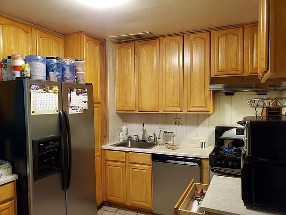 3rd image of 139-14 87th Dr