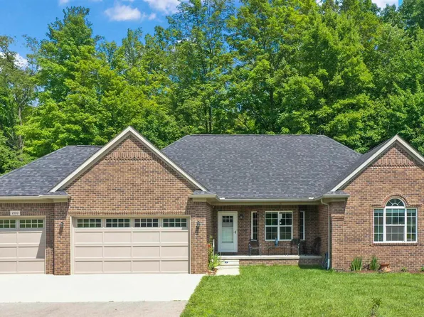 200 Serene Dr, Imlay City, MI 48444