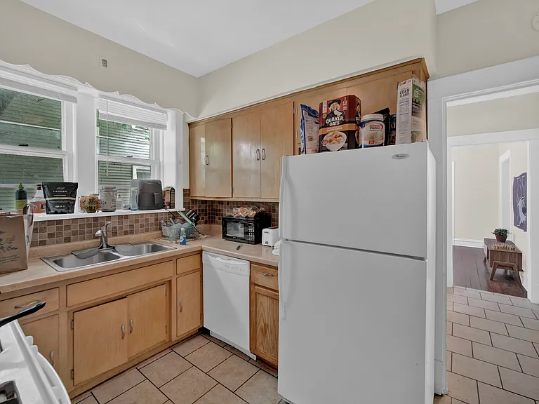 1029 Garnett Pl — Photo 9