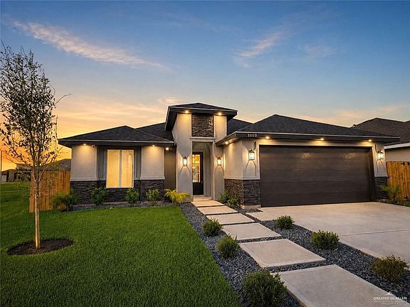 3rd image of 3003 E Sabinal Ave