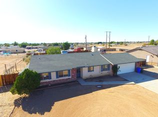 10864 Malgosa Rd, Apple Valley, CA 92308