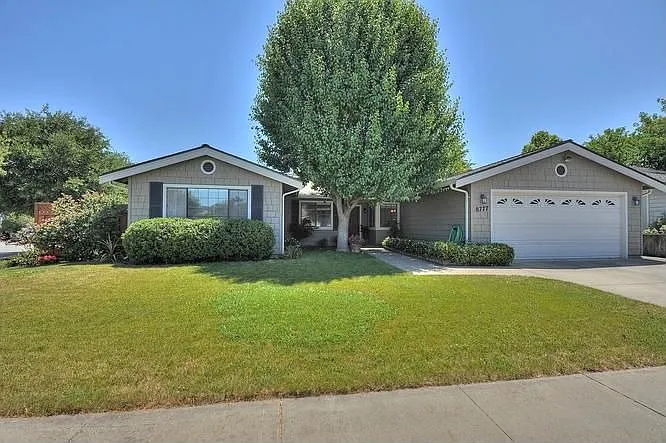 8777 Toyon Ct photo 1