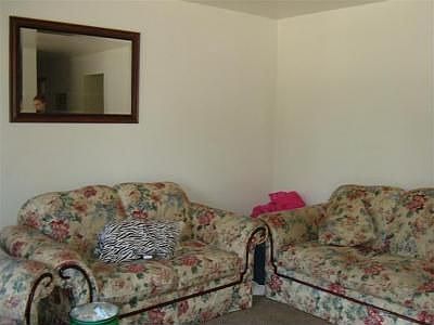 4th image of 2510 Vanderburg St