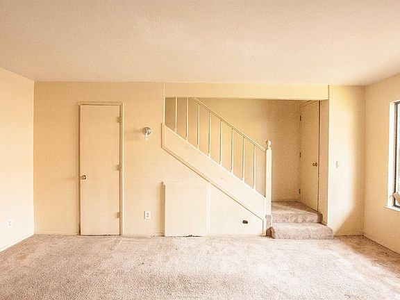 4th image of 4291 Patterson Dr APT 7
