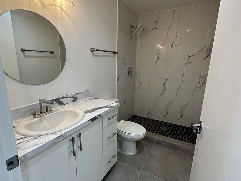 645 Palmetto Dr #5 — Photo 3