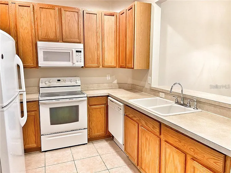 4114 Via Piedra Cir #1-104 — Photo 6