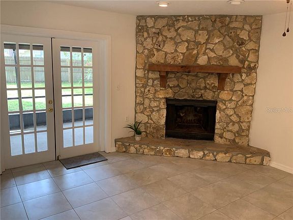5th image of 313 Coble Dr