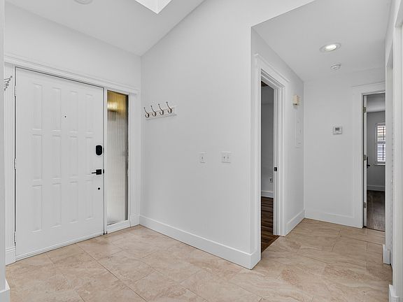5th image of 13085 Belhaven Court #4