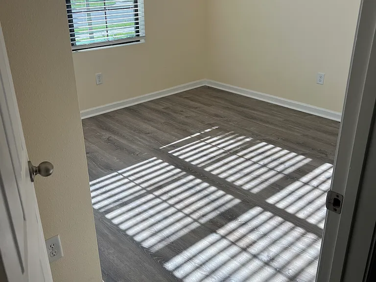 4412 Talbot Blvd — Photo 5