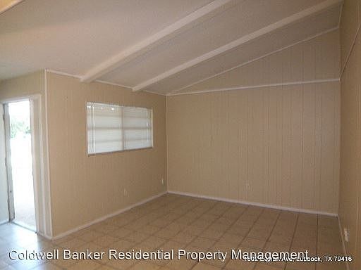 3rd image of 1802 Elkhart Ave