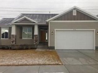 978 W Freedom Point Way, Bluffdale, UT 84065