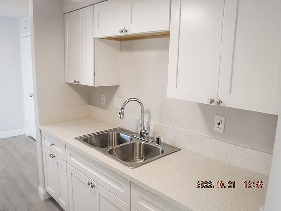 5th image of 3655 Kolendo Ct APT A